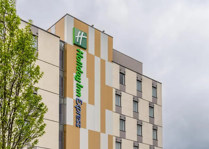 Holiday Inn Express Aberdeen Airport By IhgAirport Hotel